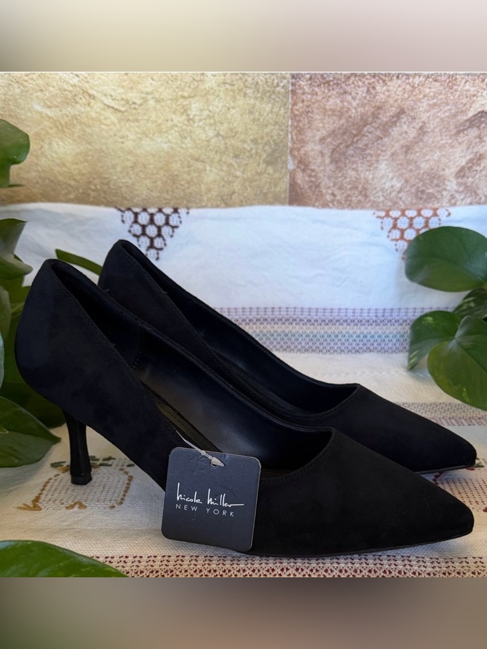 NEW Nicole Miller New York Black Faux Leather Suede Pointy Toe Heels, Size 10
